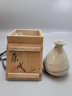 松井康成 作 練上徳利 共箱 美品 人気作家 DT553 松井康成 作 練上徳利 共箱 美品 人気作家 DT553 - メルカリ