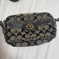 COACH シグネチャー ショルダーバッグのサムネイル