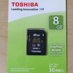 新品 東芝 SDカード 8GBのサムネイル
