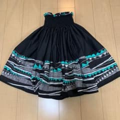 パウスカート　フラダンス　新品未使用のサムネイル