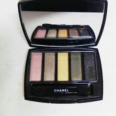 一度のみ使用！CHANELのサムネイル