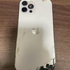 iPhone 12 Pro ひび割れありのサムネイル