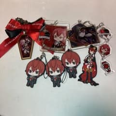 ツイステ リドルローズハート アクリルキーホルダー ラバーキーホルダーのサムネイル