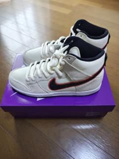NIKE SB DUNK MID PRO スニーカーのサムネイル