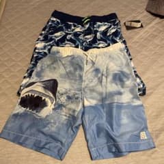 ギャップ　水着　160センチ用　1枚新品。1枚1度着用。のサムネイル