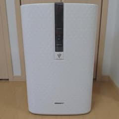 SHARP シャープ 加湿空気清浄機 KC-W65 ホワイトのサムネイル