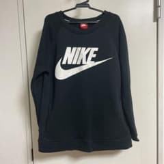 りっちゃんママ様専用　NIKEスウェットのサムネイル