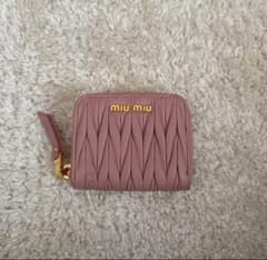 miumiu マテラッセ　財布のサムネイル