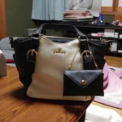 4℃バッグ　白&黒のサムネイル