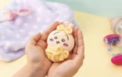 ちいかわ キュッ おくるみぷちミニマスコット - メルカリ