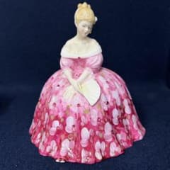 ロイヤルドルトン ヴィクトリア H.N. 2471 貴婦人 陶器 置物 オブジェ ロイヤルドルトン ヴィクトリア H.N. 2471 貴婦人 陶器 置物 オブジェ