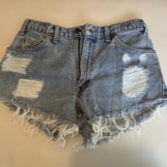 デニムショートパンツ ダメージ加工のサムネイル