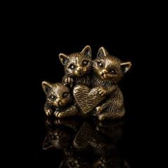 【縁結びの置物】結び猫 ― 離れがたい縁を、そっと結ぶ ―のサムネイル