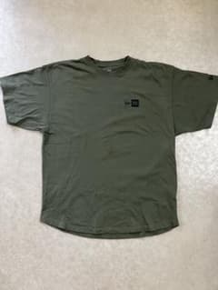 NEW ERA オリーブ Tシャツ　メンズMのサムネイル