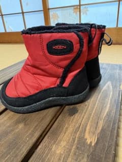 KEEN キッズブーツ 赤黒 12.5cmのサムネイル