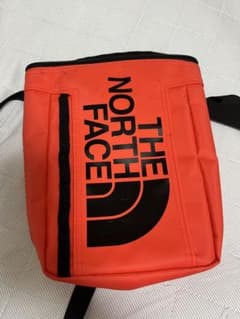 THE NORTH FACE ショルダーバッグ オレンジのサムネイル