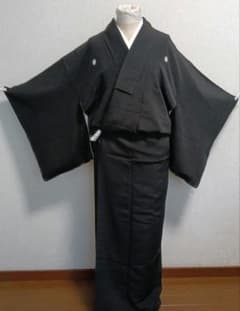 未使用躾付き 高級品 正絹 黒紋付 袷 着物 五つ紋 喪服 - メルカリ