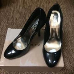 DURAS  ブラックエナメルハイヒールパンプス Mのサムネイル