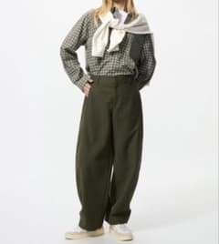 美品】UNIQLOユニクロ ジャージーバレルレッグパンツ 標準丈 オリーブS