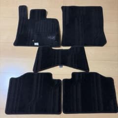 日産ノートオーラフロアマットのサムネイル