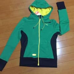 Nana様    ☆新品☆PUMA スウェット 上下セットのサムネイル
