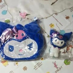 クロミちゃんのぬいぐるみとバックのサムネイル