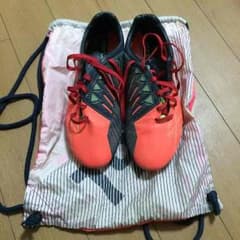 サッカースパイク T90レーザーのサムネイル