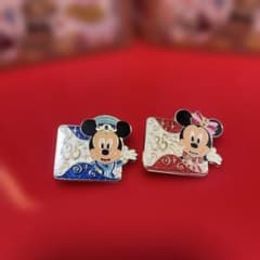 東京ディズニーリゾート35周年ピンバッジセット - メルカリ