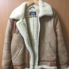 本革のジャケットのサムネイル
