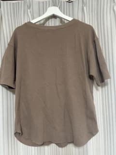 GU リブ編み ブラウン 半袖Tシャツのサムネイル
