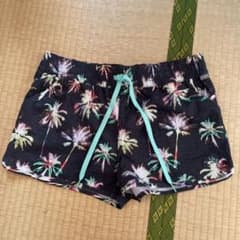 花柄 ショートパンツ　Lサイズのサムネイル