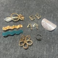 ヘアアクセサリー5点 イヤリング2点 指輪 まとめ売り ゴールドアクセサリーのサムネイル