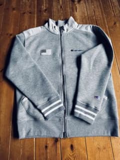 Champion グレー ジップアップスウェットのサムネイル