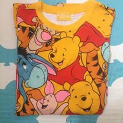 TDL プーさん 総柄 Tシャツのサムネイル