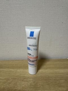 ラロッシュポゼUVイデア30ml化粧下地　 日焼け止めSPF50+・PA++++のサムネイル
