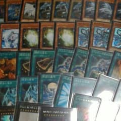 遊戯王　青眼デッキのサムネイル