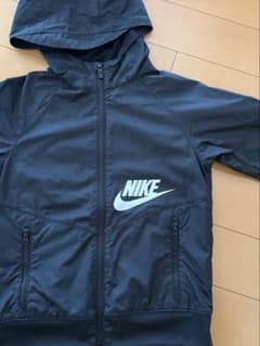 NIKEフード付きウィンドブレーカーのサムネイル