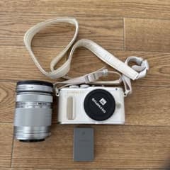 OLYMPUS PEN E-pl8 ホワイト 40-150mmレンズ(ジャンク) - メルカリ