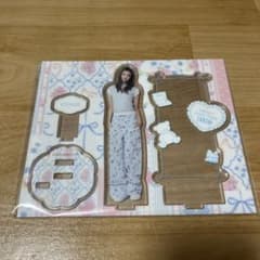 ILLIT YUNAH アクリルスタンド SWEET COZY TIMEのサムネイル