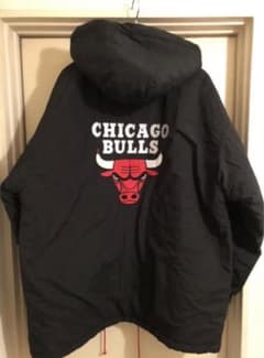 ⭐︎モカ様専用⭐︎シカゴブルズ BULLS ブルゾン  ナイロンアウターのサムネイル