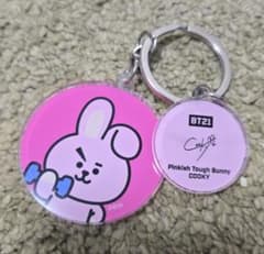 BT21 クッキー キーホルダー BTS ジョングク グク - メルカリ