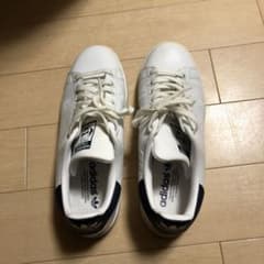スニーカーのサムネイル