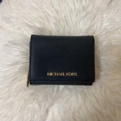 MICHEAL KORS 三つ折財布のサムネイル
