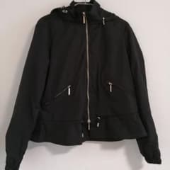 アルマーニ 黒いフード付きジャケット サイズ42 - メルカリ