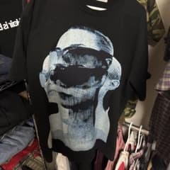 SEEOT ブラック グラフィックTシャツのサムネイル
