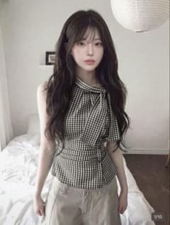 SHEIN ノースリーブブラウスのサムネイル
