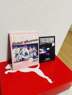 TWICE/Debut Showcase TOUCHDOWN in JAPANのサムネイル