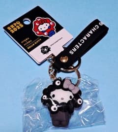 ハローキティ 黒ミャクミャク×サンリオ立体マスコットストラップ