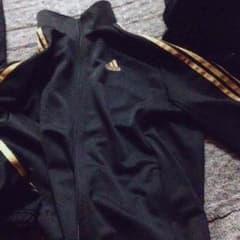 adidas 黒金 ジャージ上下のサムネイル