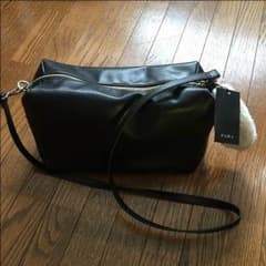 ZARA ショルダーバッグのサムネイル